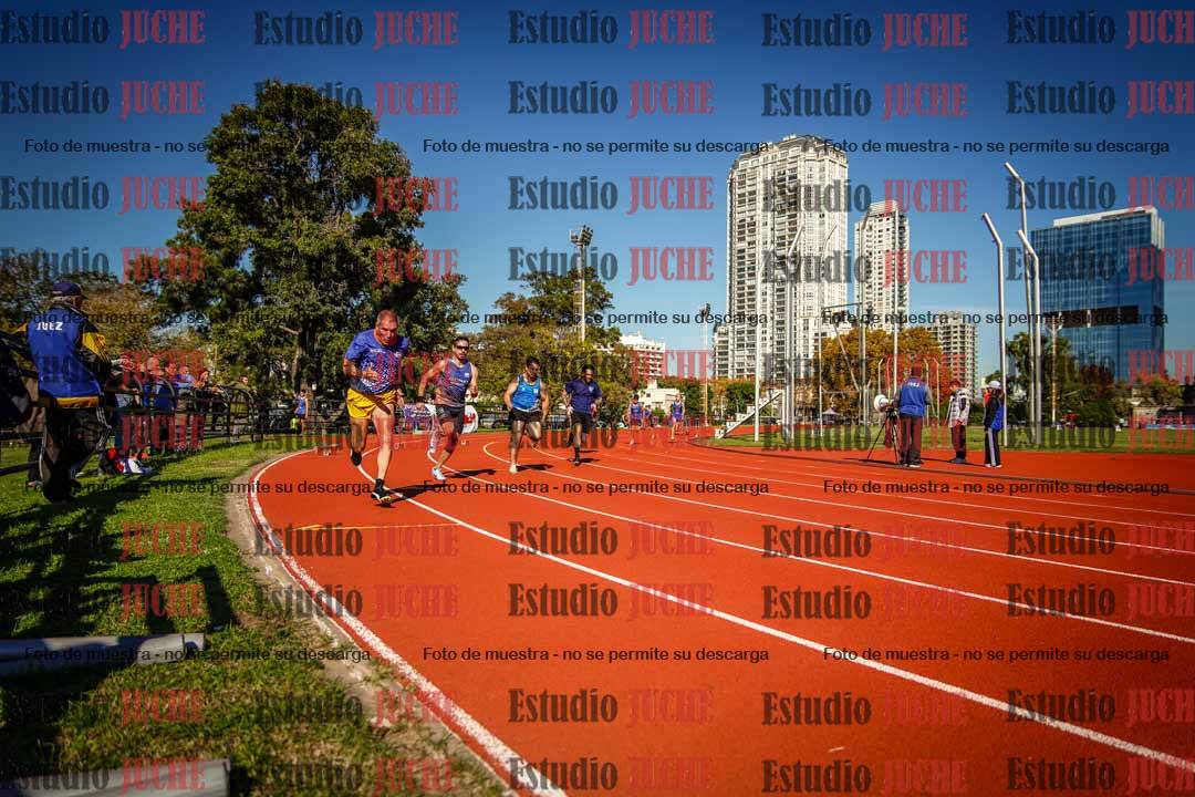 Fotos de los 200 m llanos de varones