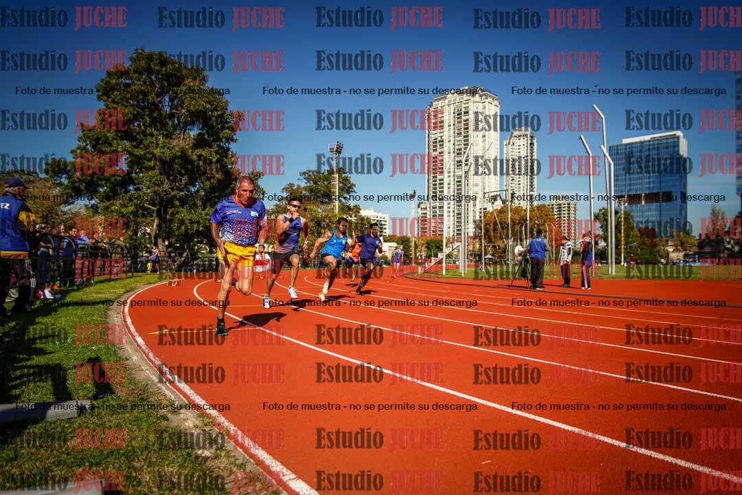 Fotos de los 200 m llanos de varones