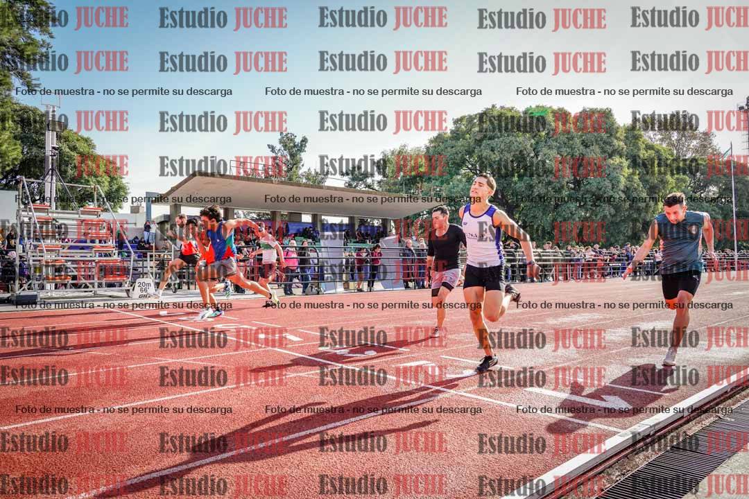 Fotos de los 100 m llanos de varones