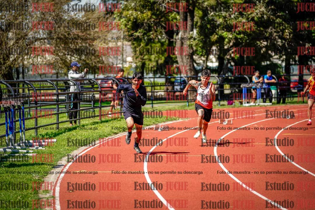 Fotos de los 200 m llanos de varones