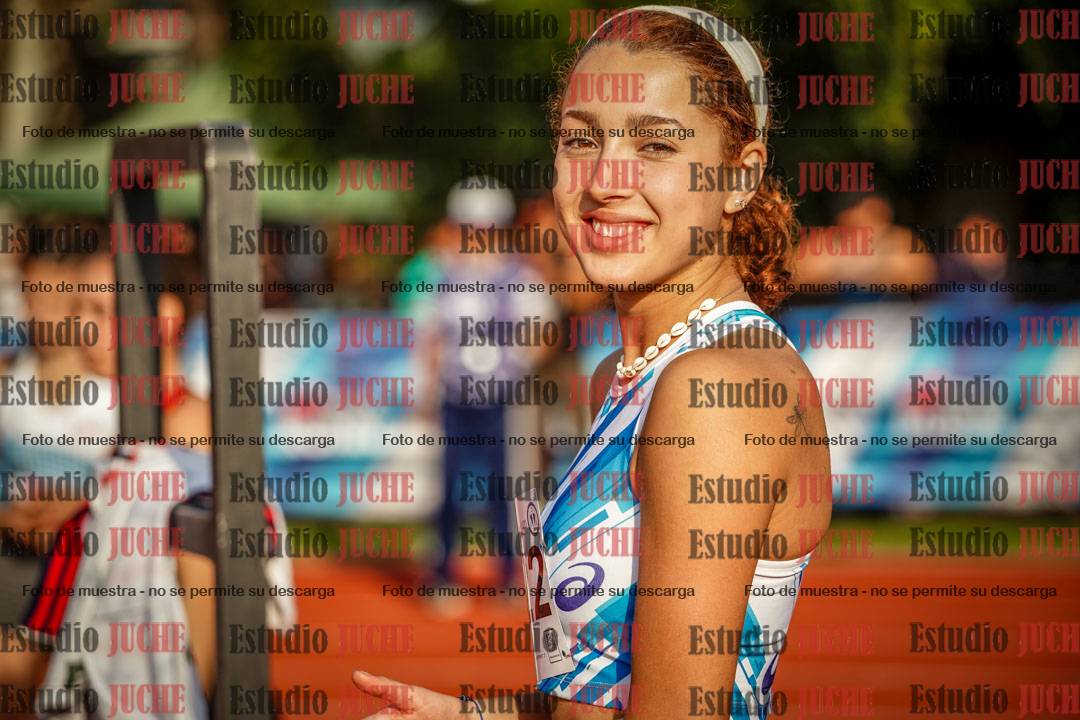 Fotos del salto en alto de mujeres