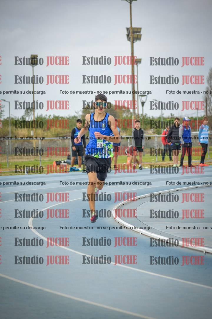 Fotos de los 600 m llanos de varones