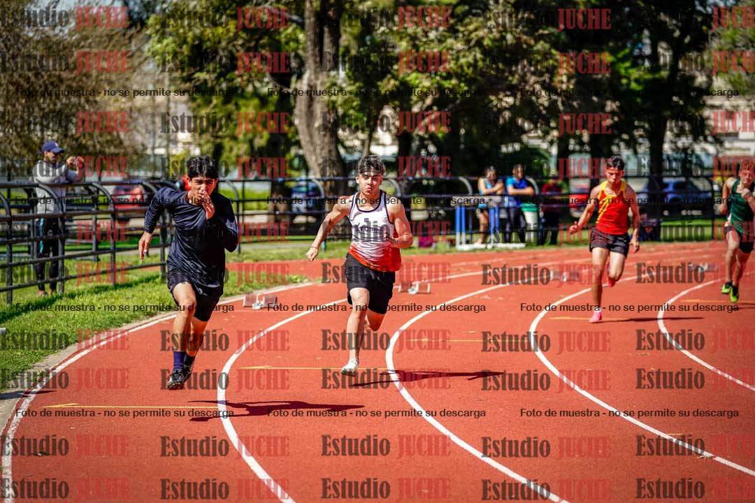 Fotos de los 200 m llanos de varones