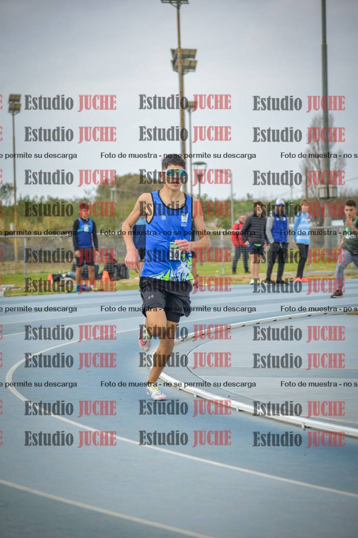 Fotos de los 600 m llanos de varones