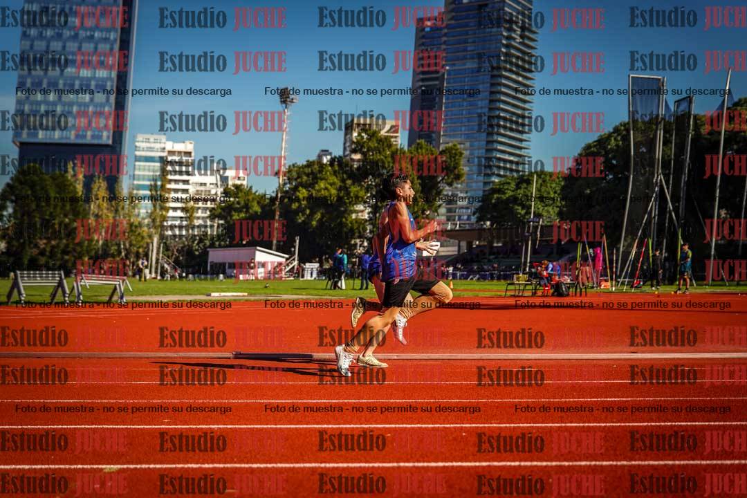 Fotos de los 200 m llanos de varones