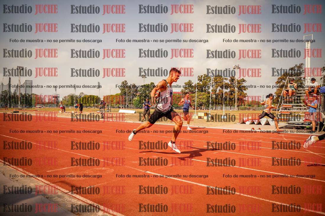 Fotos de los 400 m llanos de varones