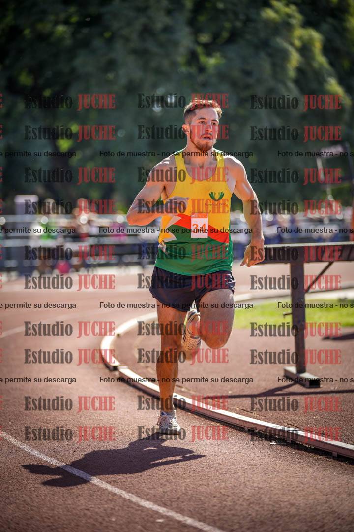 Fotos de los 800 m llanos de varones