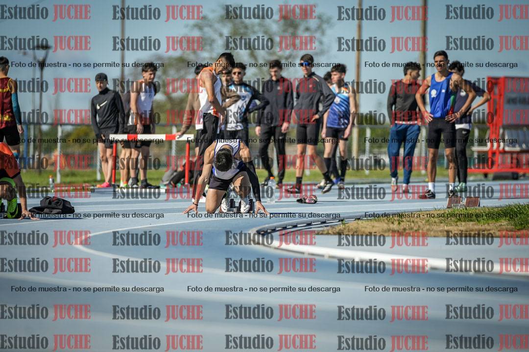Fotos de los 200 m llanos de varones