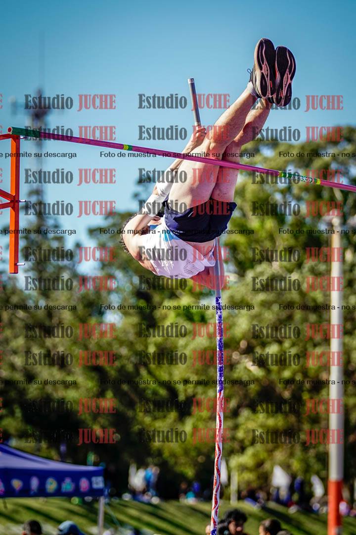 Fotos del salto con garrocha de varones - deca 8