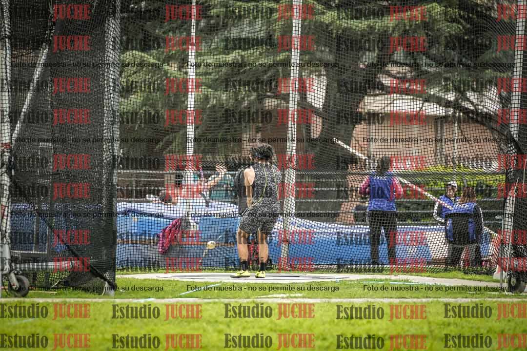 Fotos del lanzamiento de martillo de varones