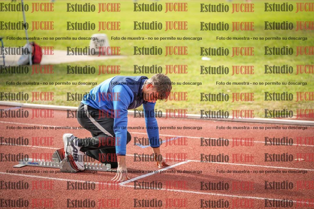 Fotos de los 400 m con vallas de varones