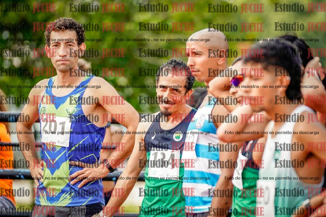 Fotos de los 3000 m llanos de varones
