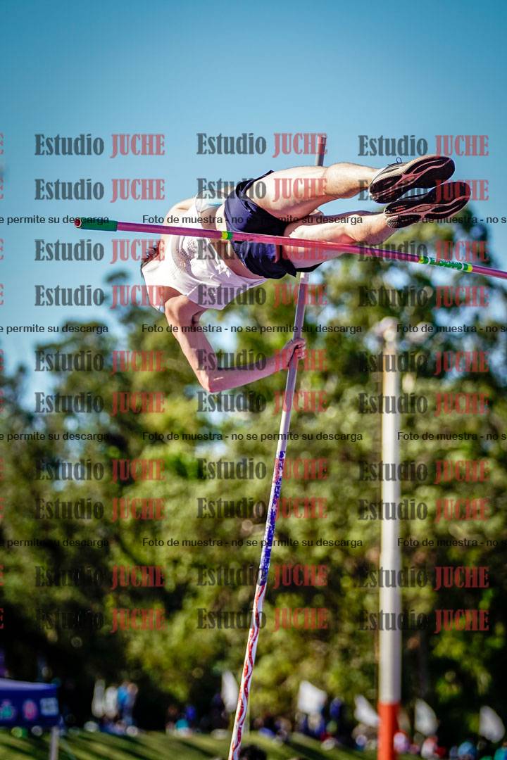 Fotos del salto con garrocha de varones - deca 8