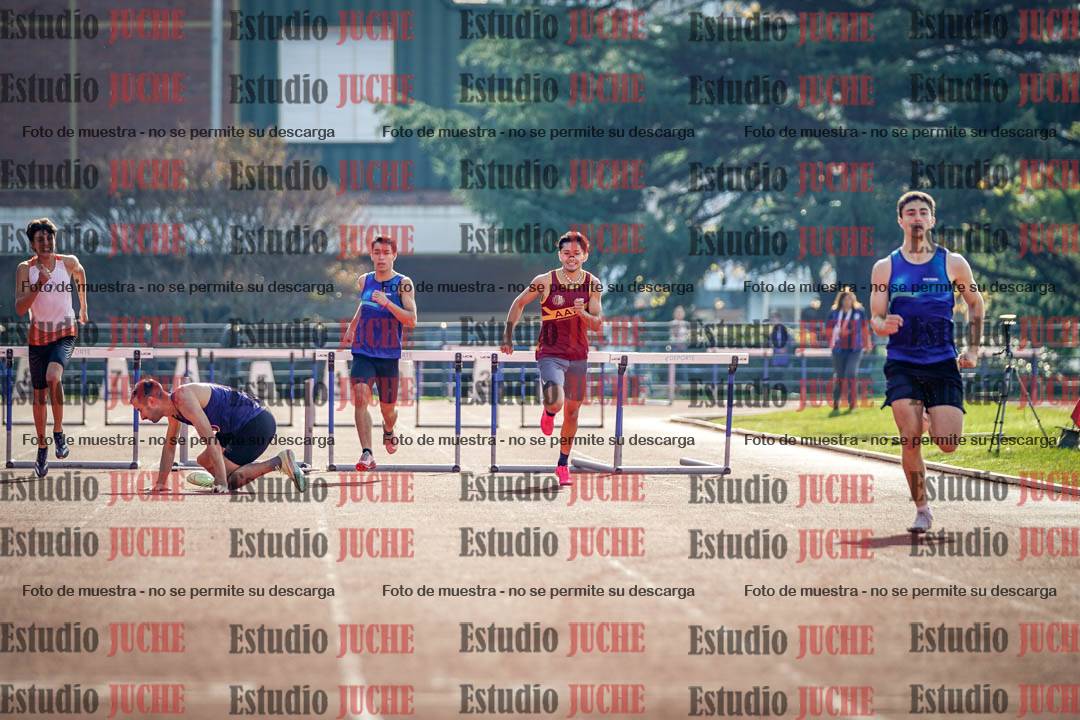 Fotos de los 400 m con vallas de varones