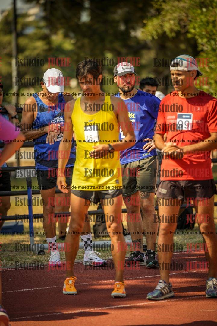 Fotos de los 3000 m llanos de varones