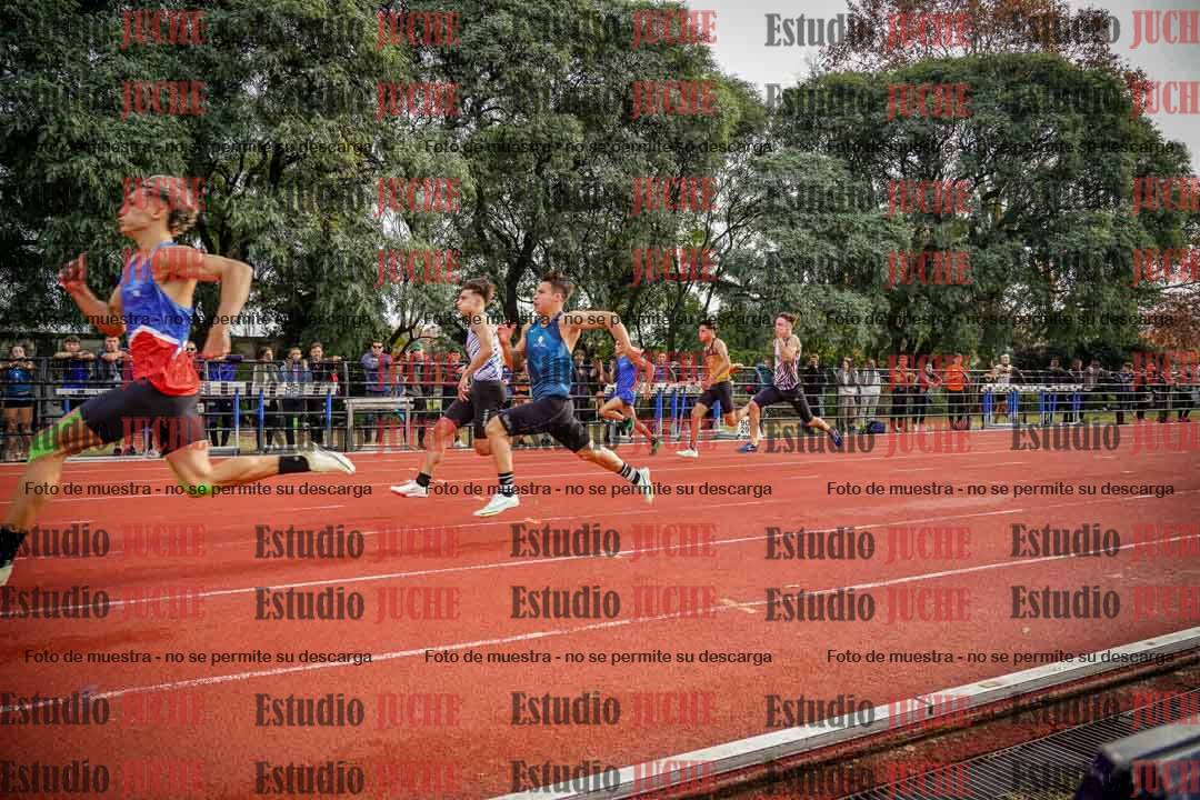 Fotos de los 100 m llanos de varones