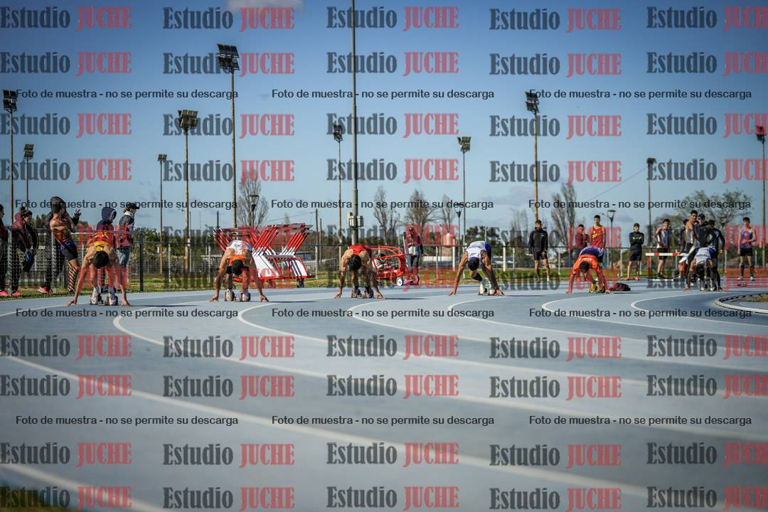 Fotos de los 200 m llanos de varones