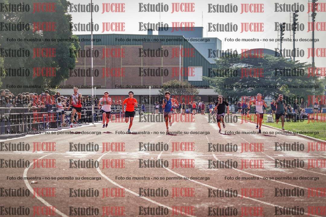 Fotos de los 100 m llanos de varones