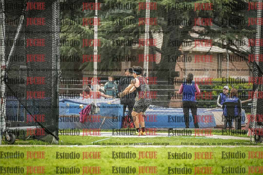 Fotos del lanzamiento de martillo de varones