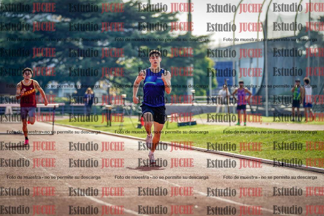 Fotos de los 400 m con vallas de varones