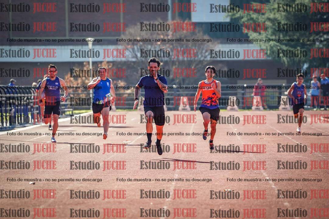 Fotos de los 200 m llanos de varones