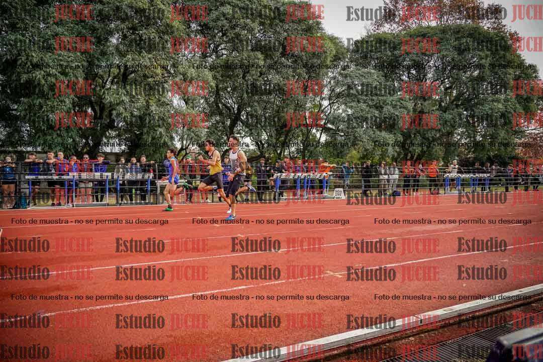 Fotos de los 100 m llanos de varones