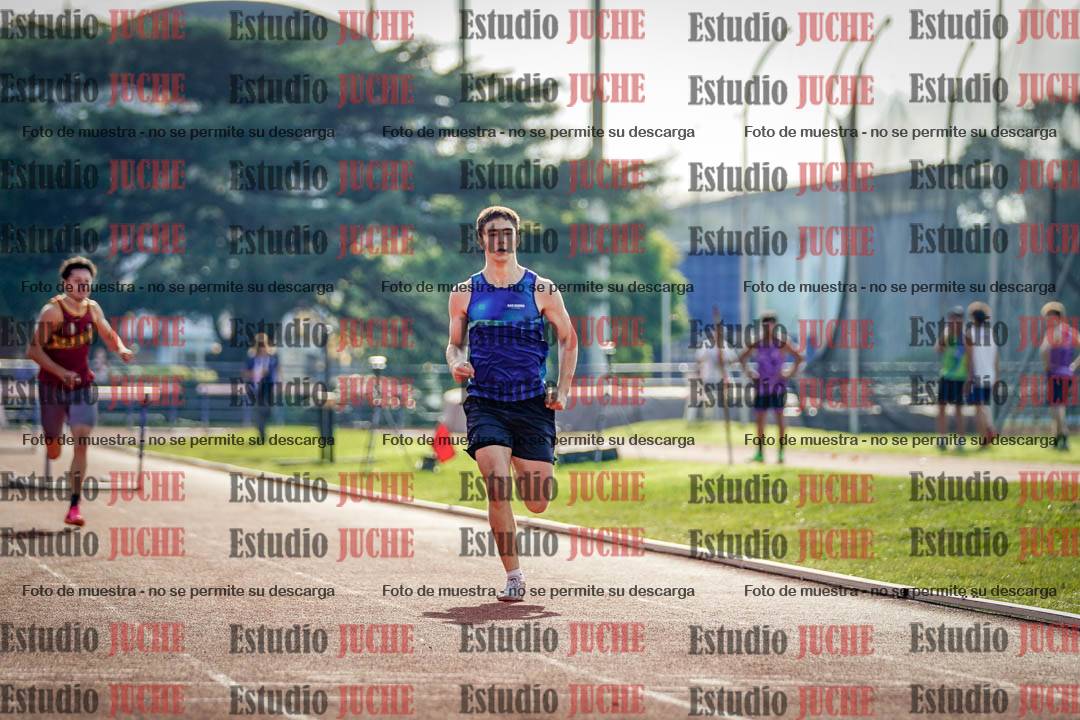 Fotos de los 400 m con vallas de varones