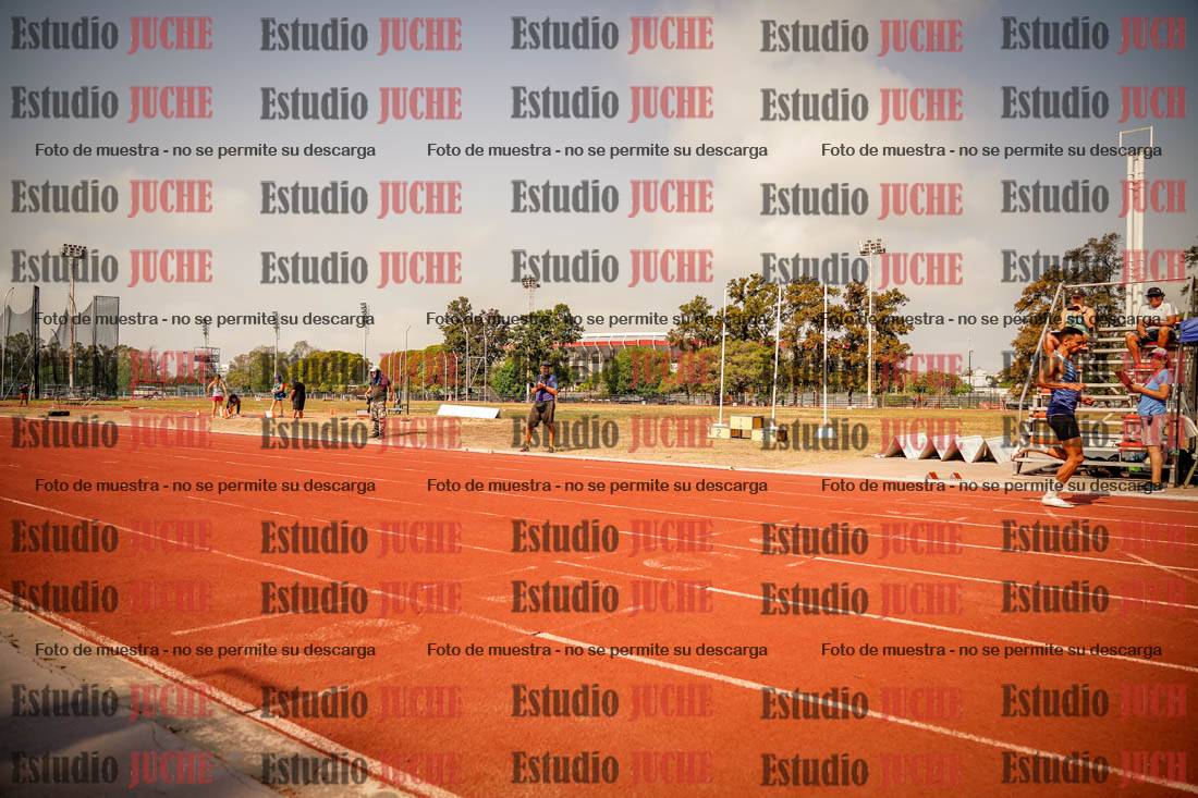 Fotos de los 400 m llanos de varones