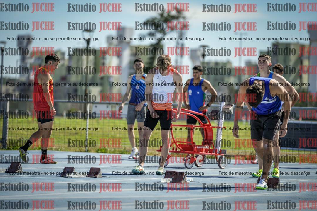 Fotos de los 100 m llanos de varones