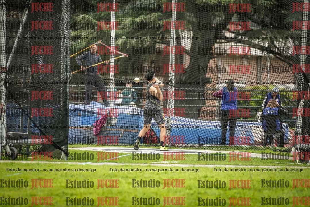 Fotos del lanzamiento de martillo de varones