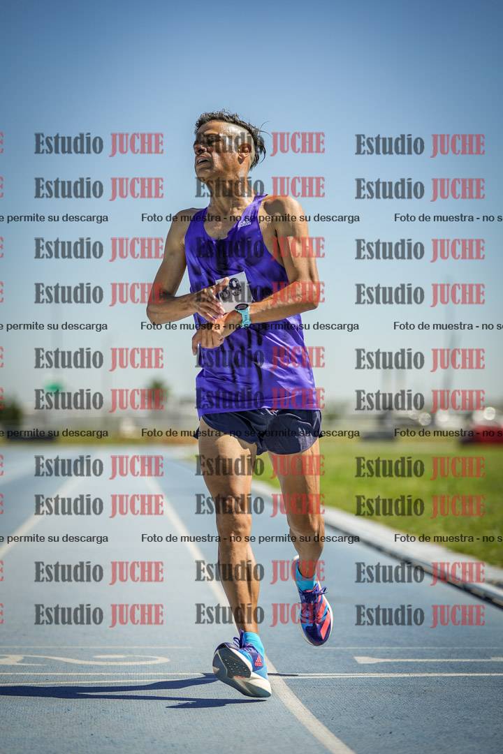 Fotos de los 5000 m de mujeres y varones - serie 2
