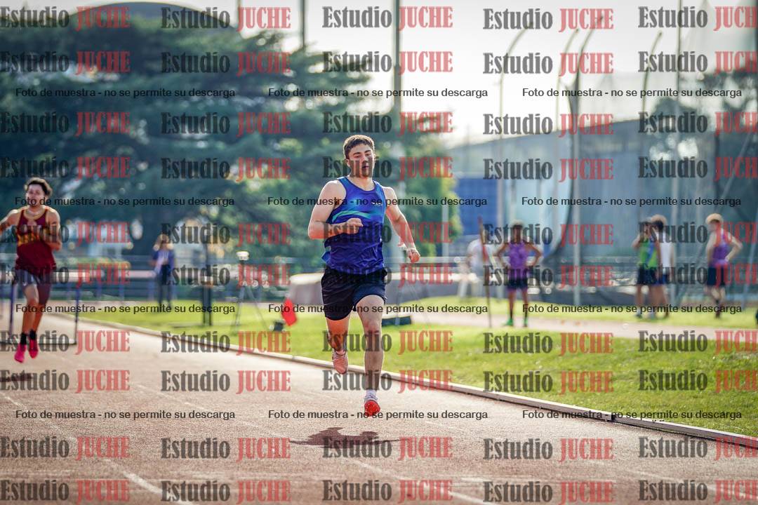 Fotos de los 400 m con vallas de varones