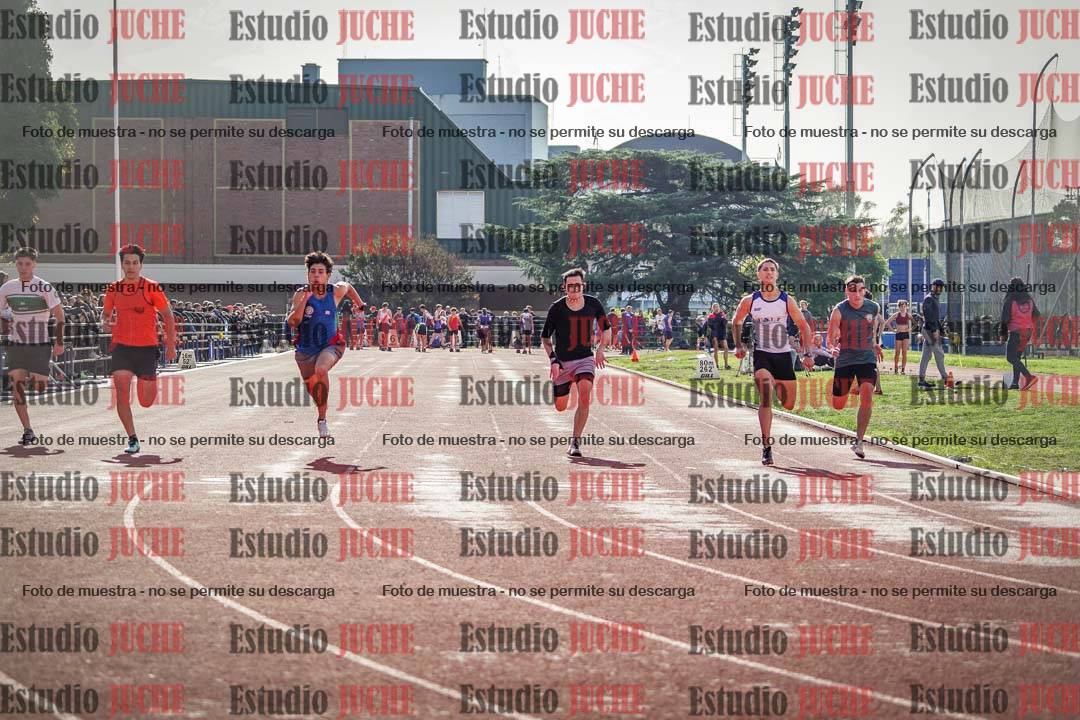 Fotos de los 100 m llanos de varones
