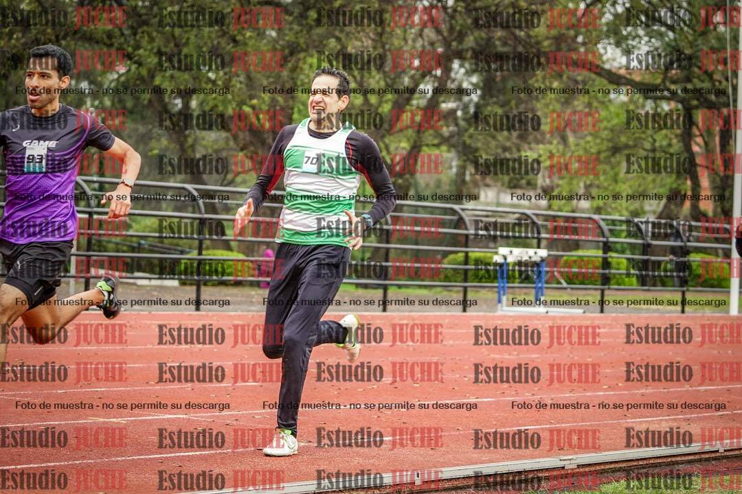 Fotos de los 800 m llanos de varones