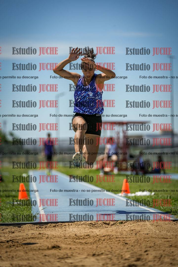 Fotos del salto triple de varones y mujeres - todas las tablas