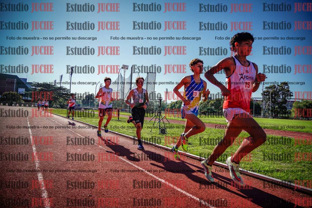 Fotos de los 2400 m llanos de varones