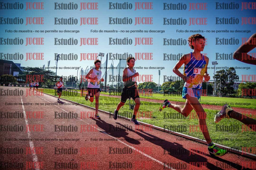 Fotos de los 2400 m llanos de varones