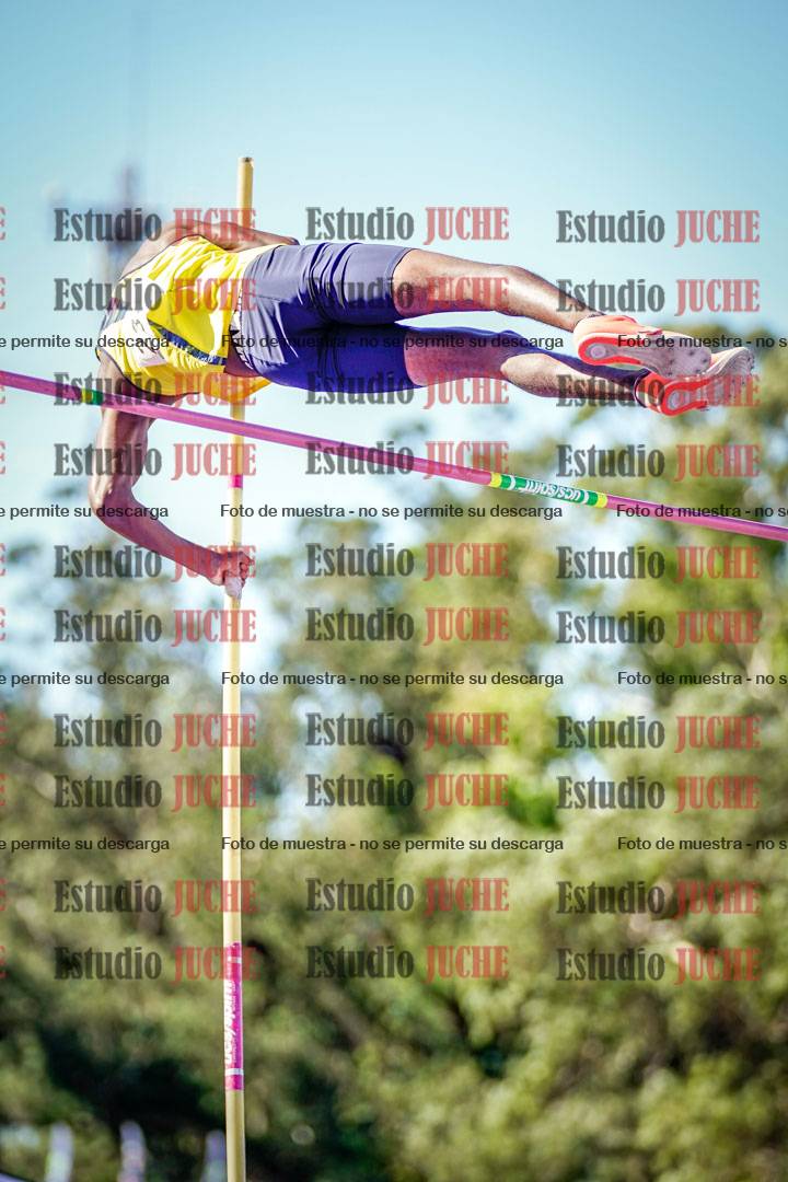 Fotos del salto con garrocha de varones - deca 8