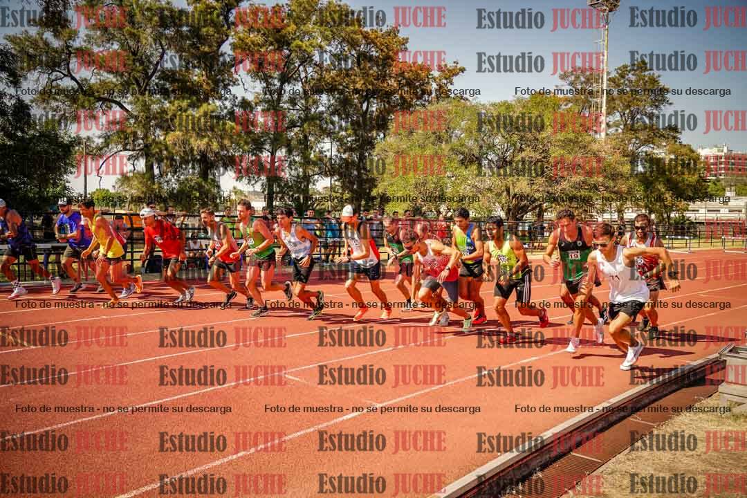 Fotos de los 3000 m llanos de varones