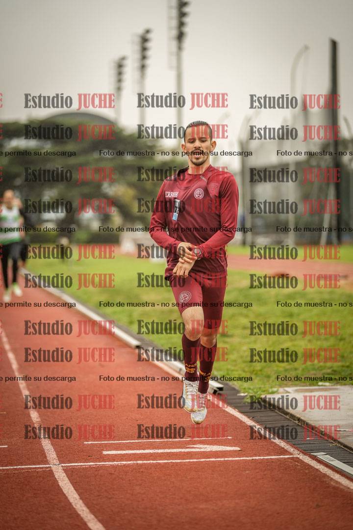 Fotos de los 800 m llanos de varones