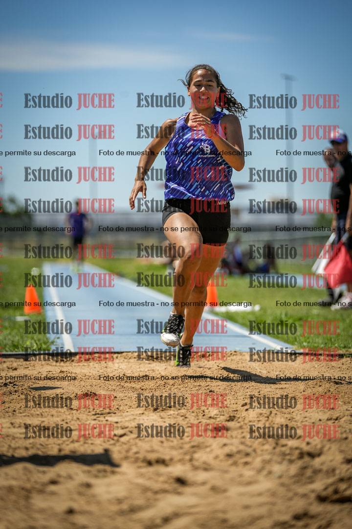 Fotos del salto triple de varones y mujeres - todas las tablas