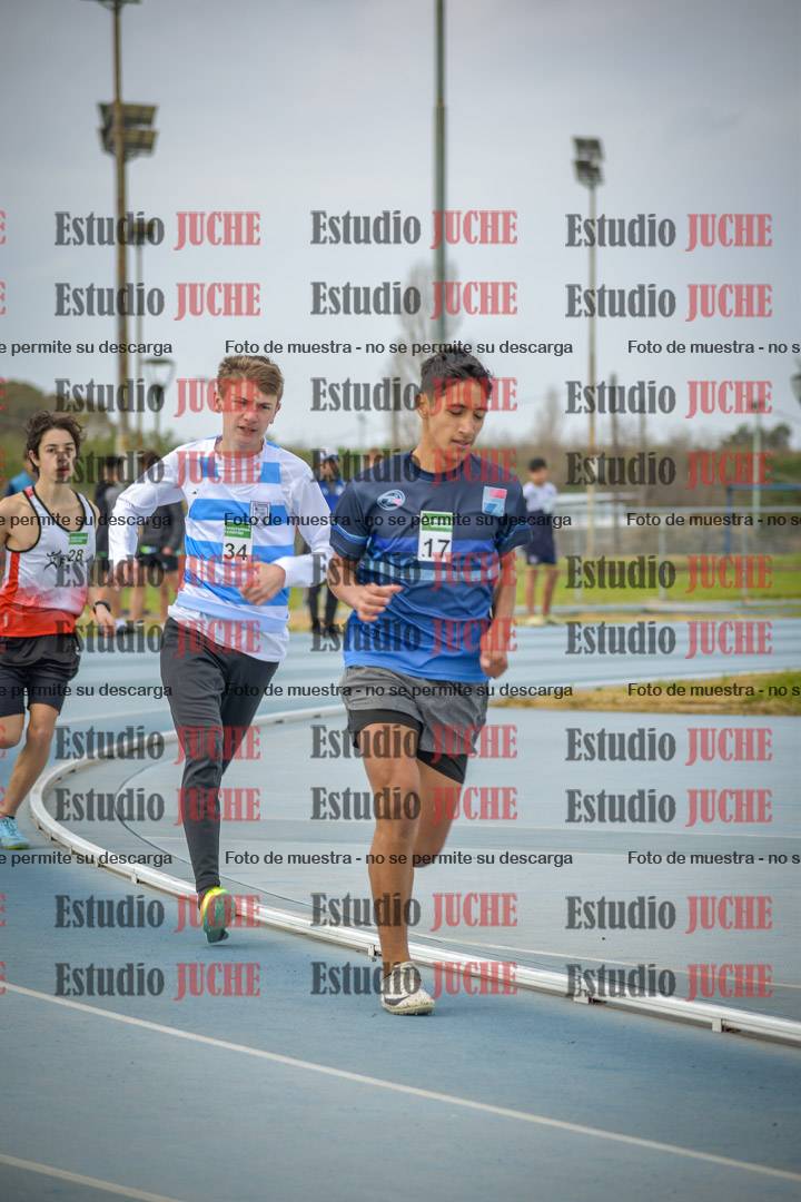 Fotos de los 600 m llanos de varones