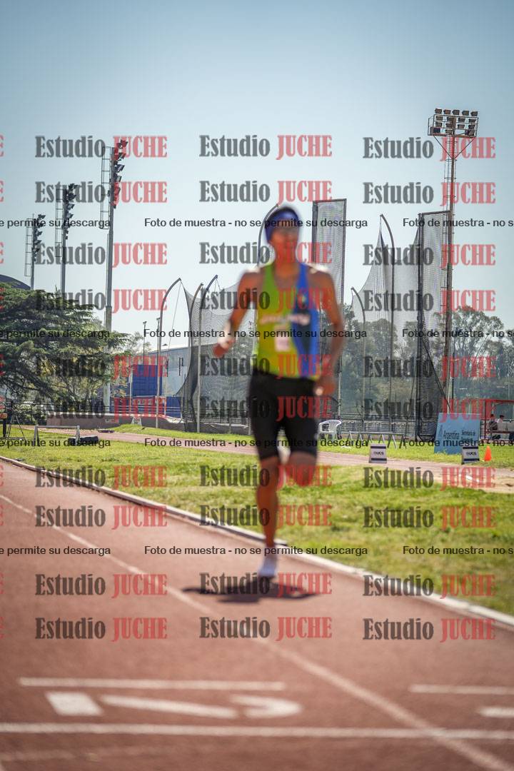Fotos de los 800 m llanos de varones