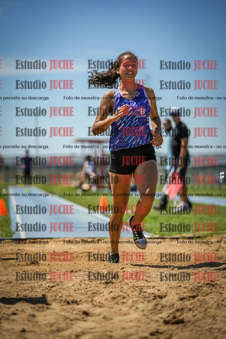 Fotos del salto triple de varones y mujeres - todas las tablas