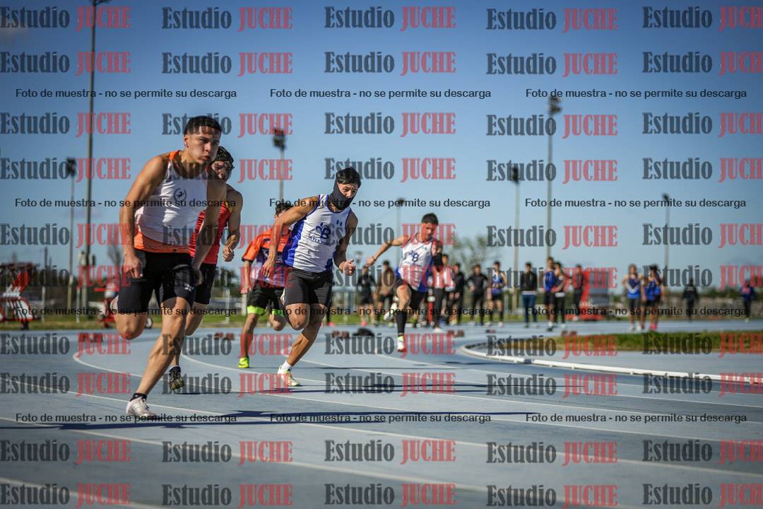 Fotos de los 200 m llanos de varones
