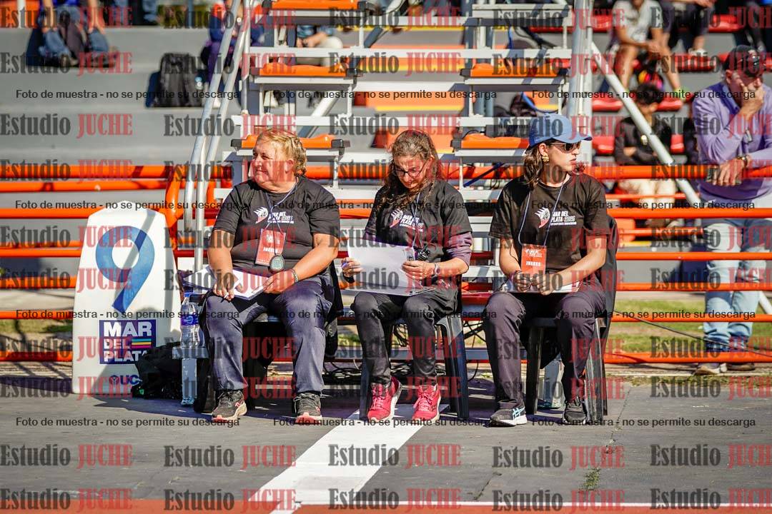 Fotos de jueces y auxiliares de los 3 días