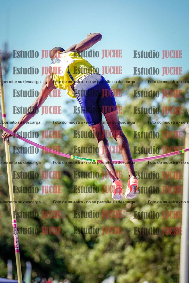 Fotos del salto con garrocha de varones - deca 8