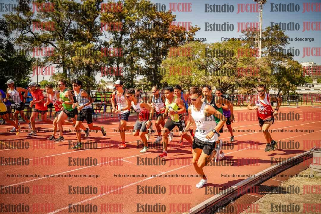 Fotos de los 3000 m llanos de varones