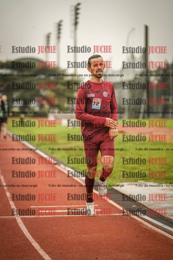 Fotos de los 800 m llanos de varones