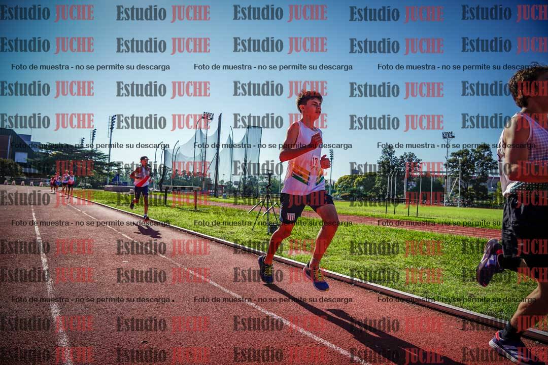 Fotos de los 2400 m llanos de varones